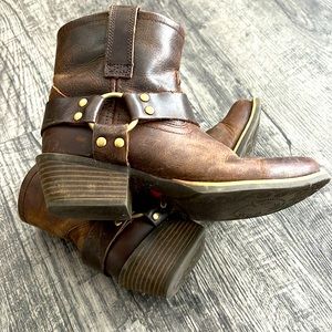 Justin Boots - Size 7.5